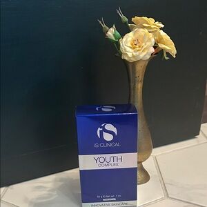 iS Clinical YOUTH Complex